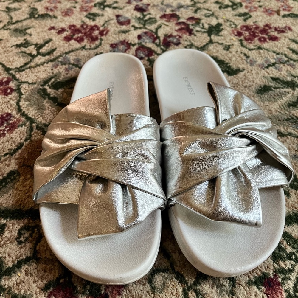 Express silver bowtie knot slide sandals size 9